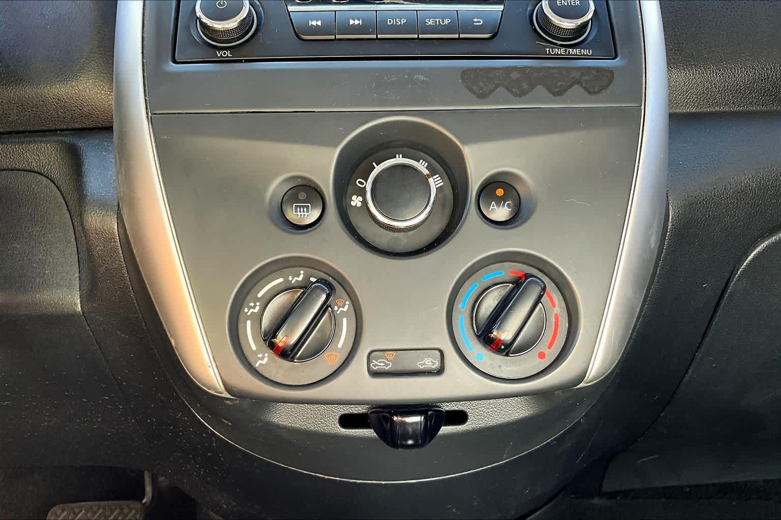2018 Nissan Versa Sedan SV
