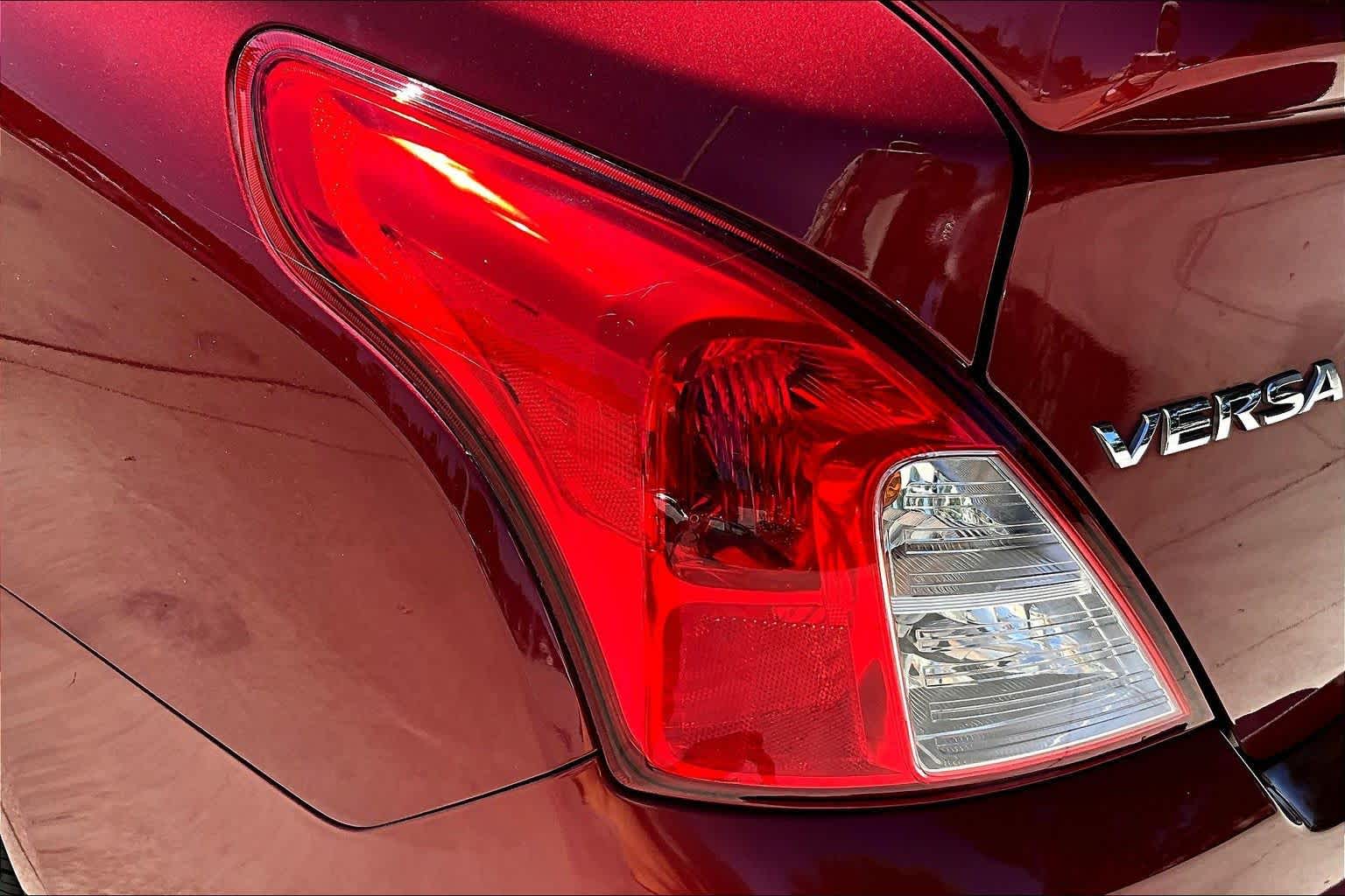 2018 Nissan Versa Sedan SV