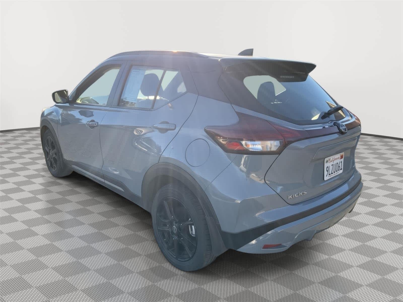 2024 Nissan Kicks SR