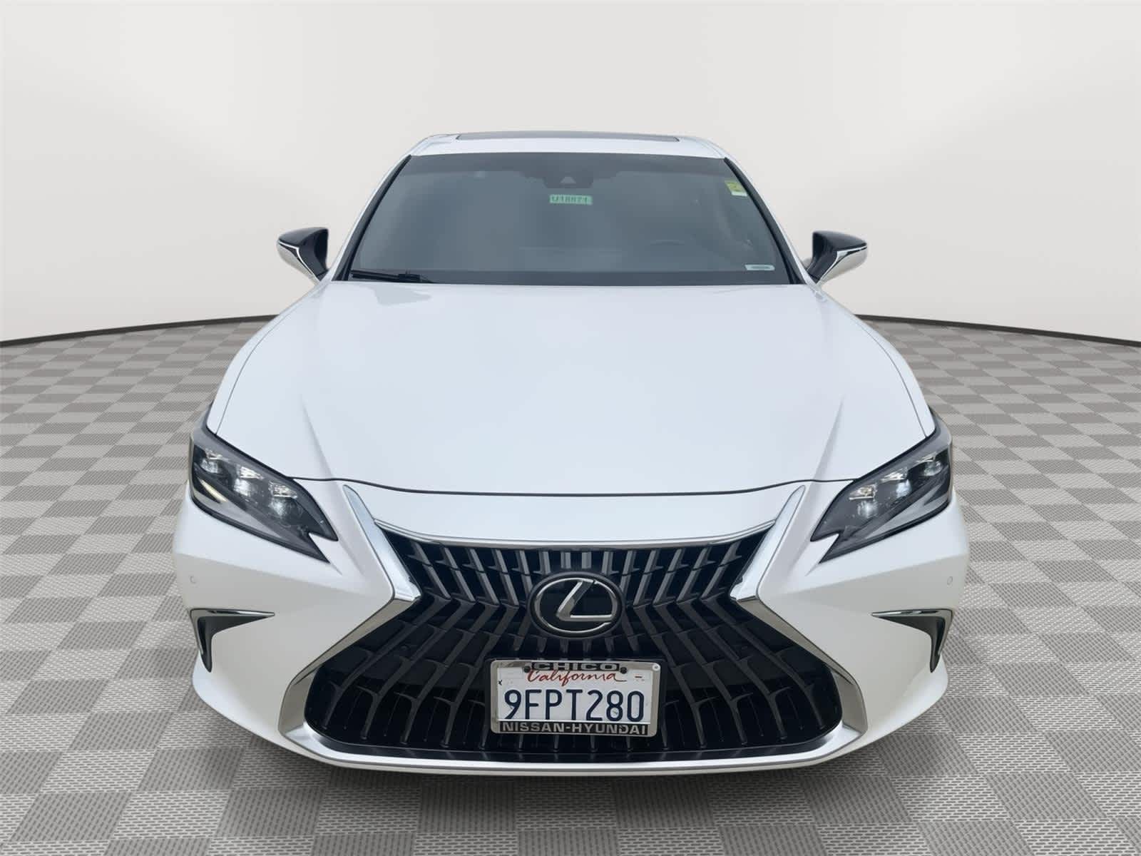 2023 Lexus ES Luxury