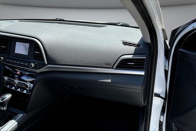 2020 Hyundai Elantra SE