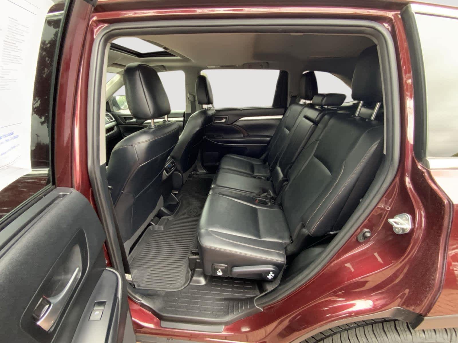 2019 Toyota Highlander SE