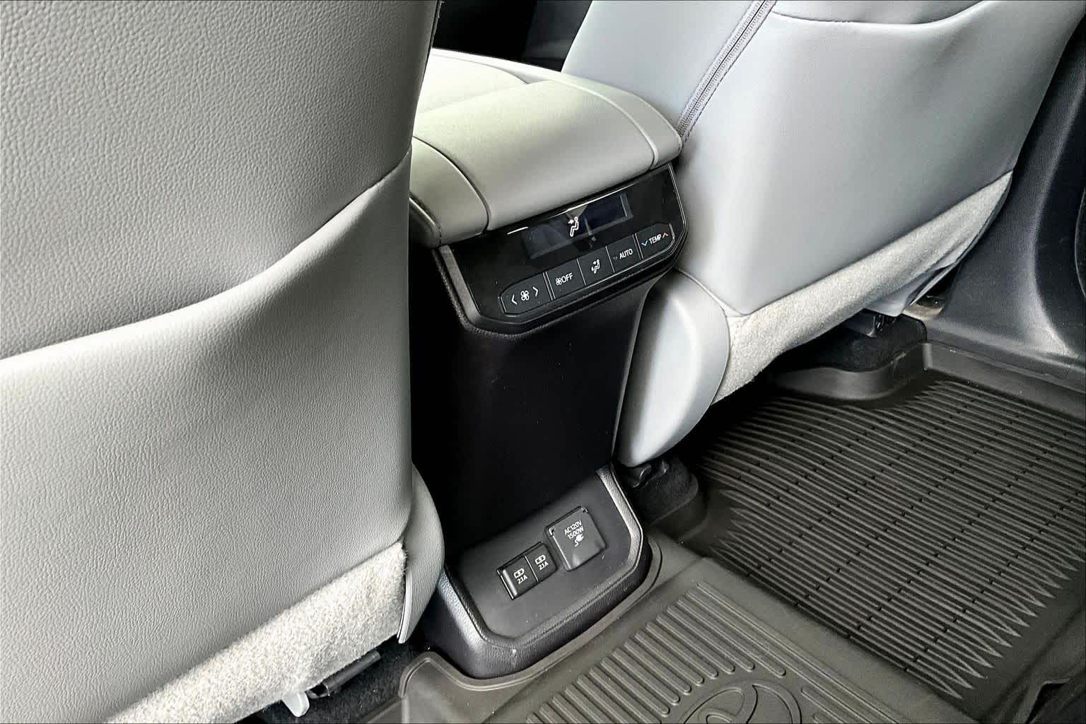 2021 Toyota Highlander Hybrid Limited