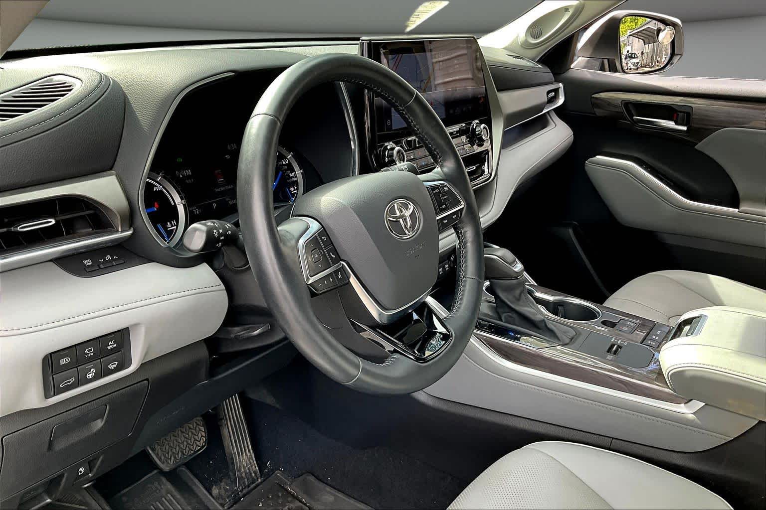 2021 Toyota Highlander Hybrid Limited