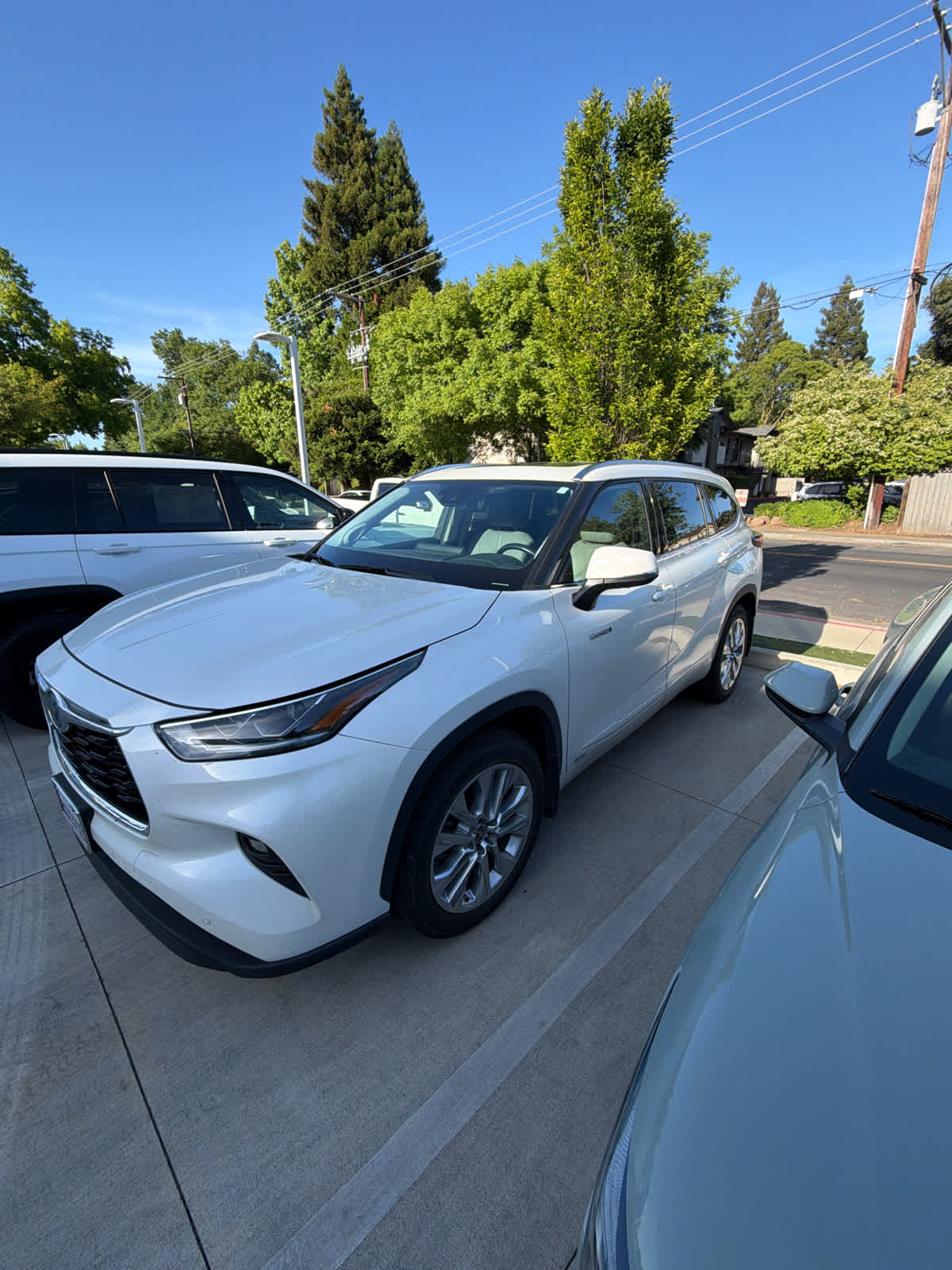 2021 Toyota Highlander Hybrid Limited