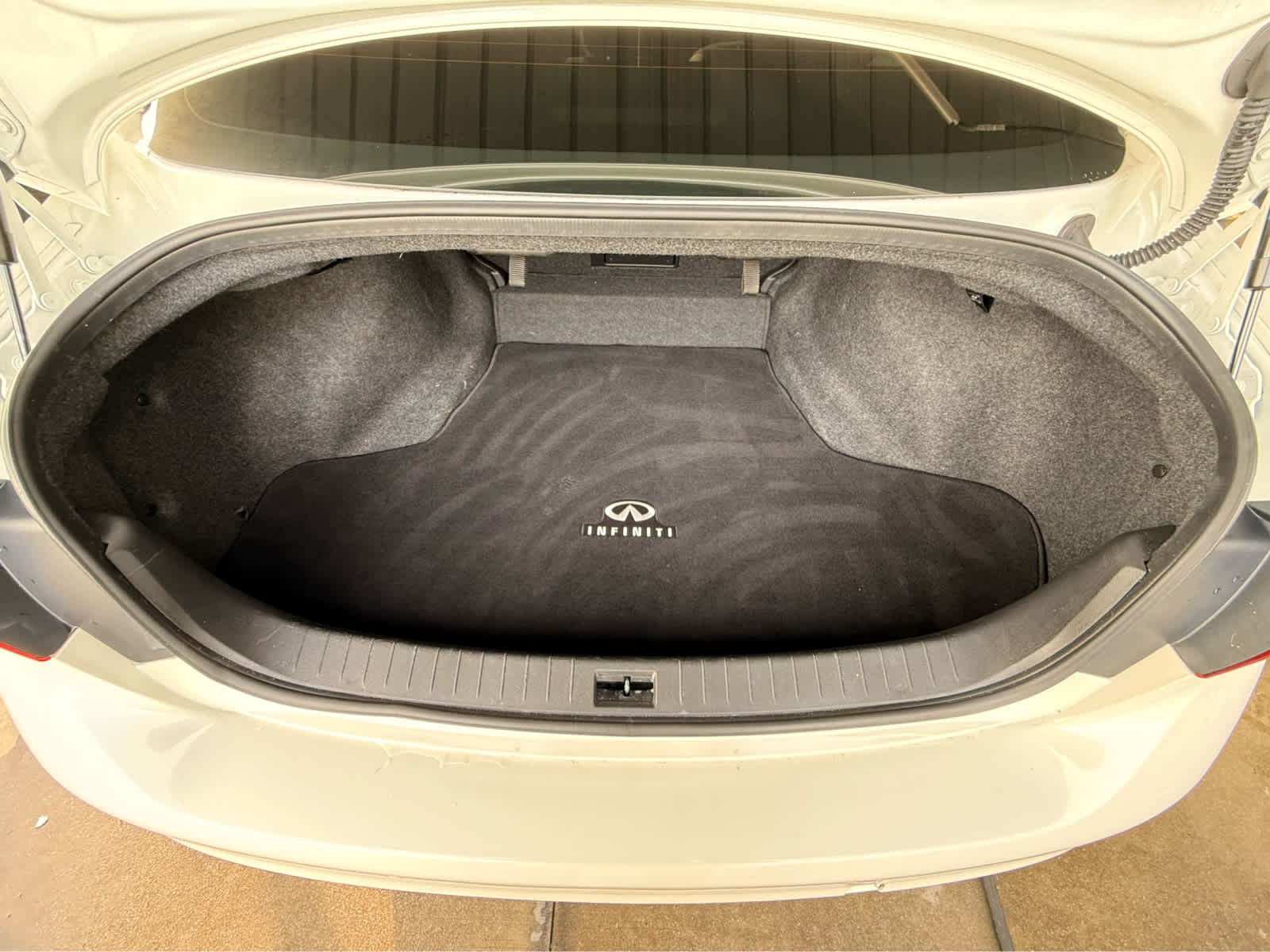 2024 INFINITI Q50 LUXE