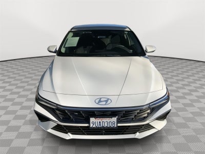 2025 Hyundai Elantra SE