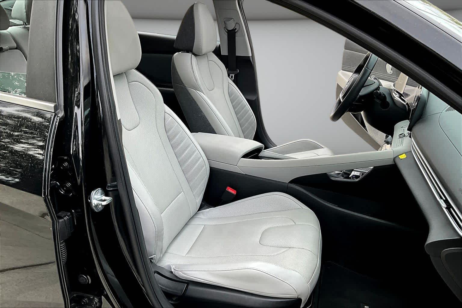 2023 Hyundai Elantra Hybrid Limited