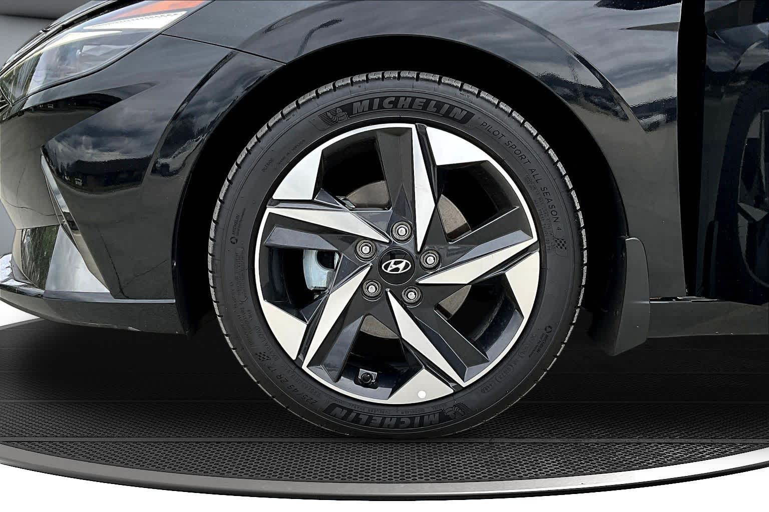 2023 Hyundai Elantra Hybrid Limited