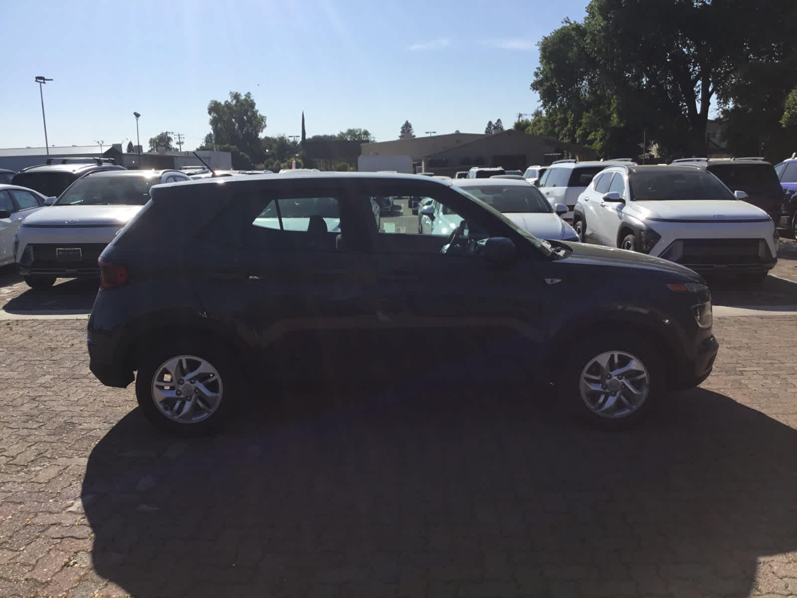 2025 Hyundai Venue SE