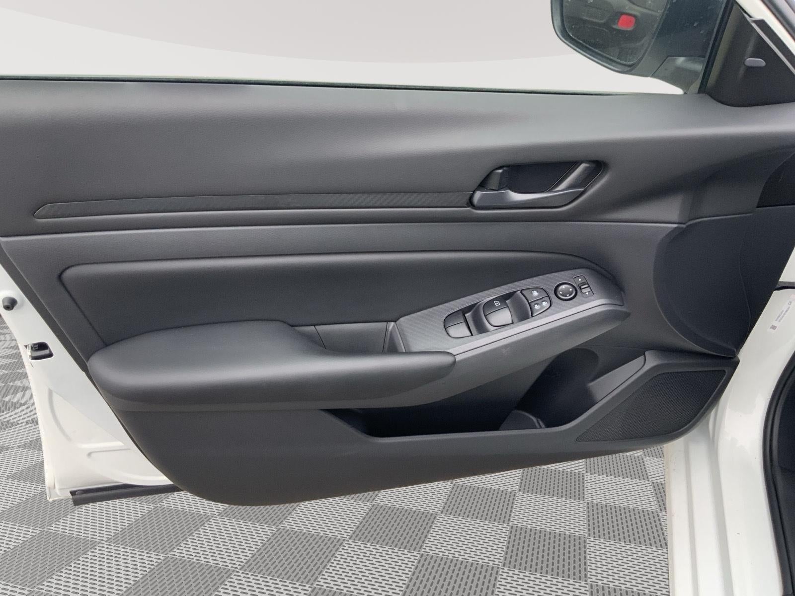 2025 Nissan Altima S