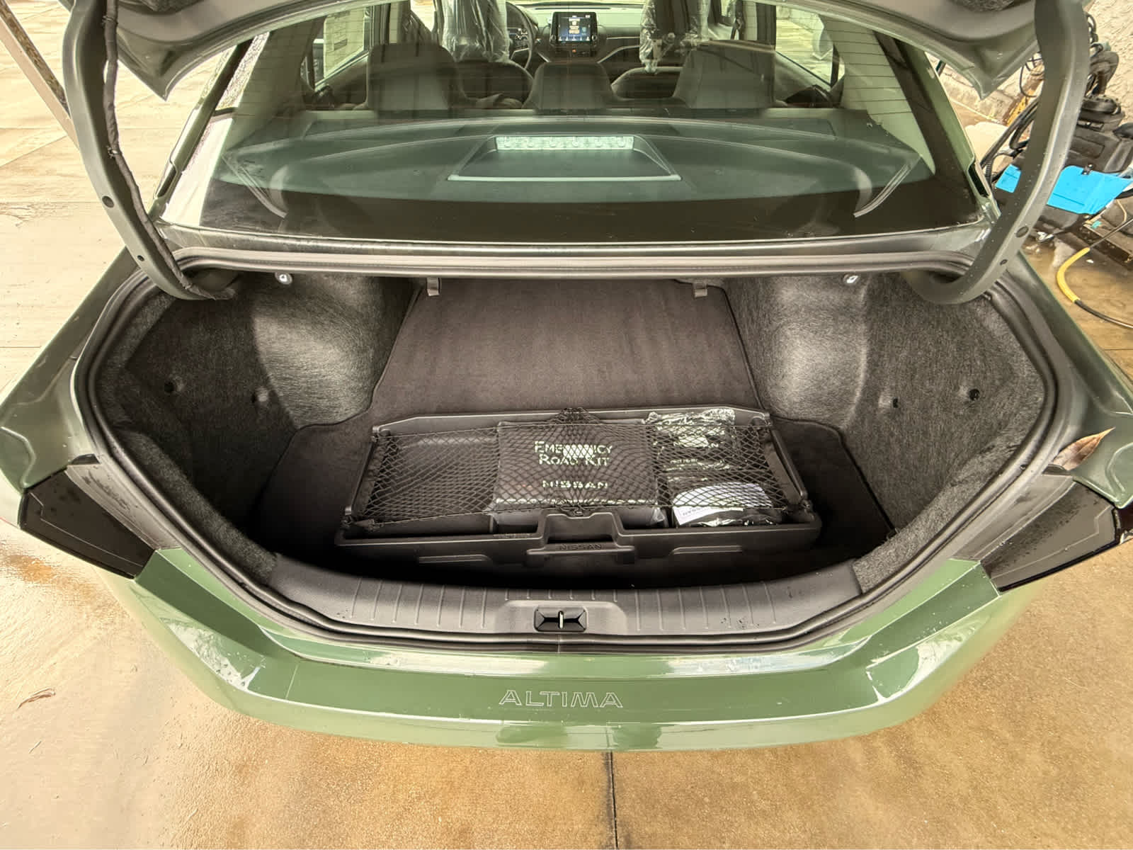 2025 Nissan Altima SR