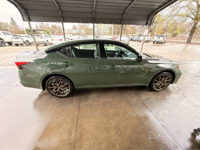 2025 Nissan Altima SR