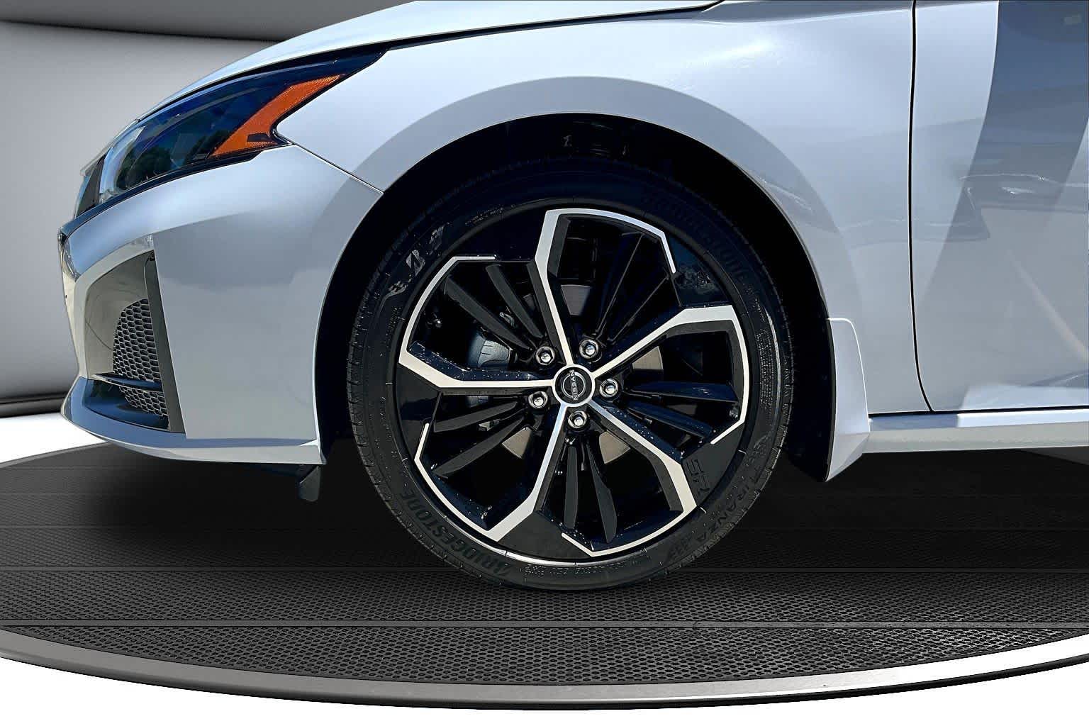 2026 Nissan Altima SR