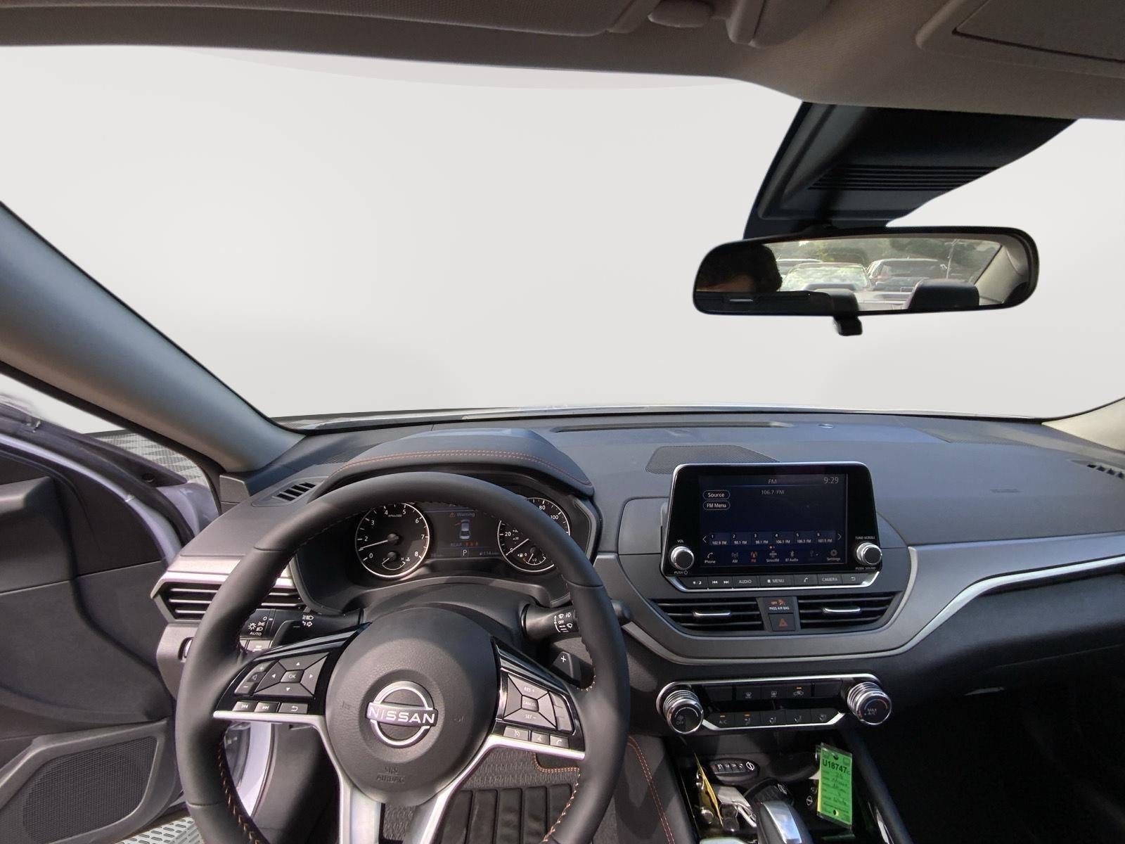 2025 Nissan Altima SR