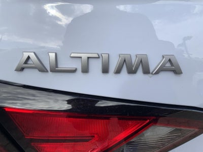 2025 Nissan Altima SR