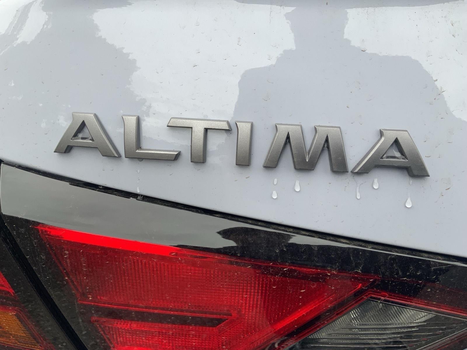 2025 Nissan Altima SR