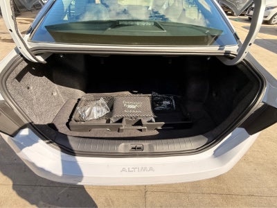 2025 Nissan Altima SR