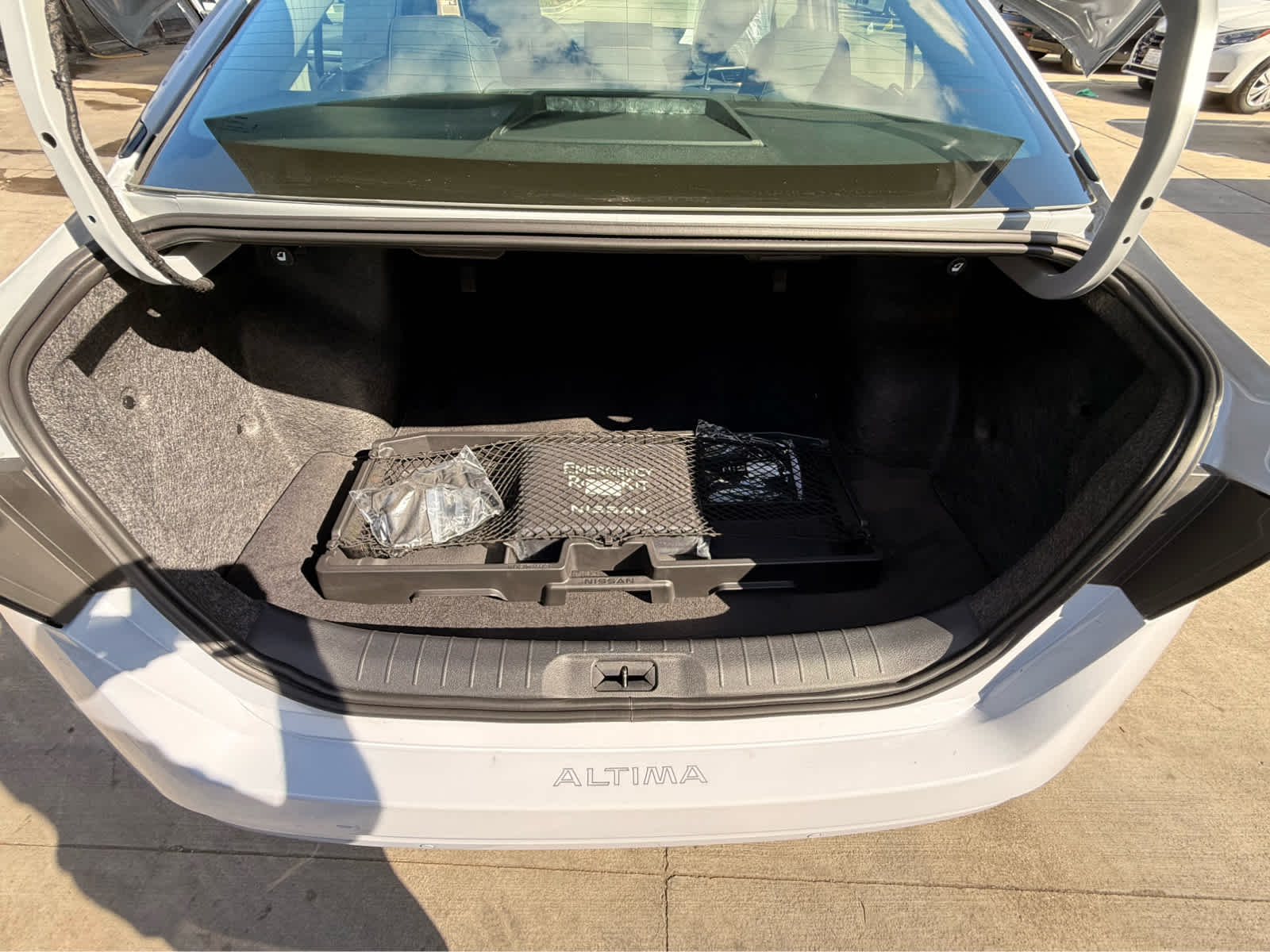 2025 Nissan Altima SR