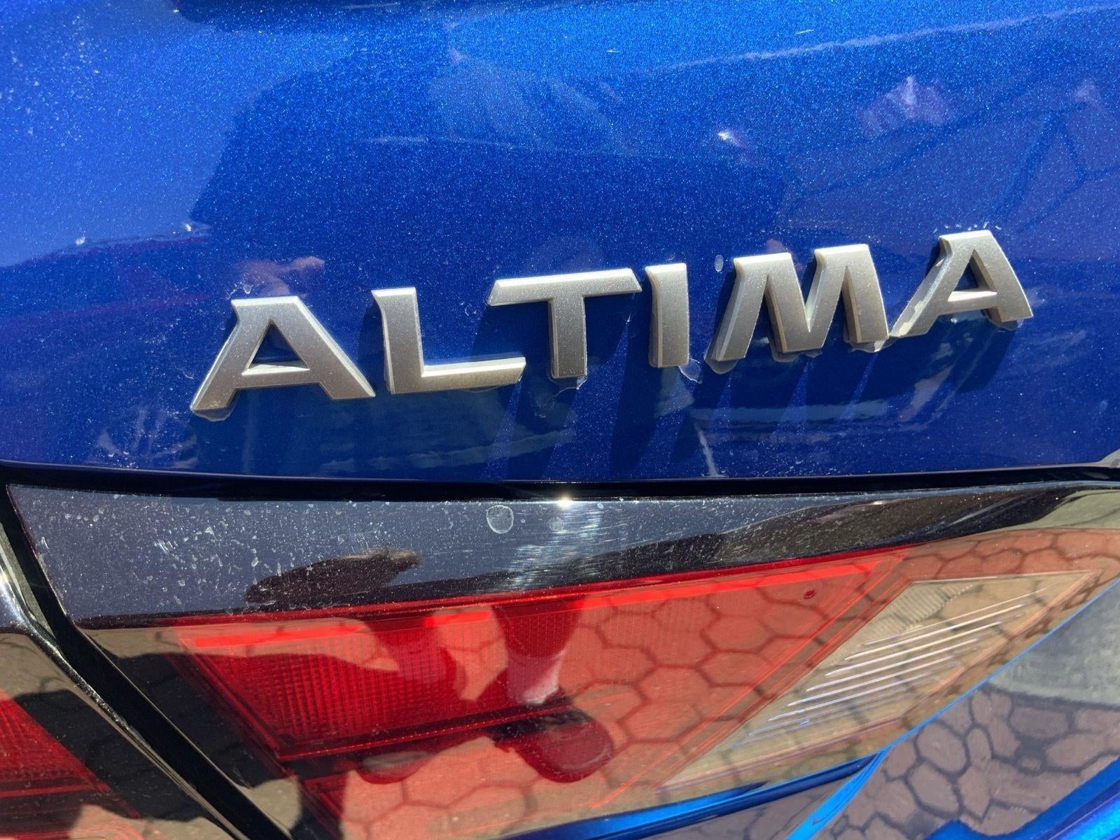 2025 Nissan Altima SR