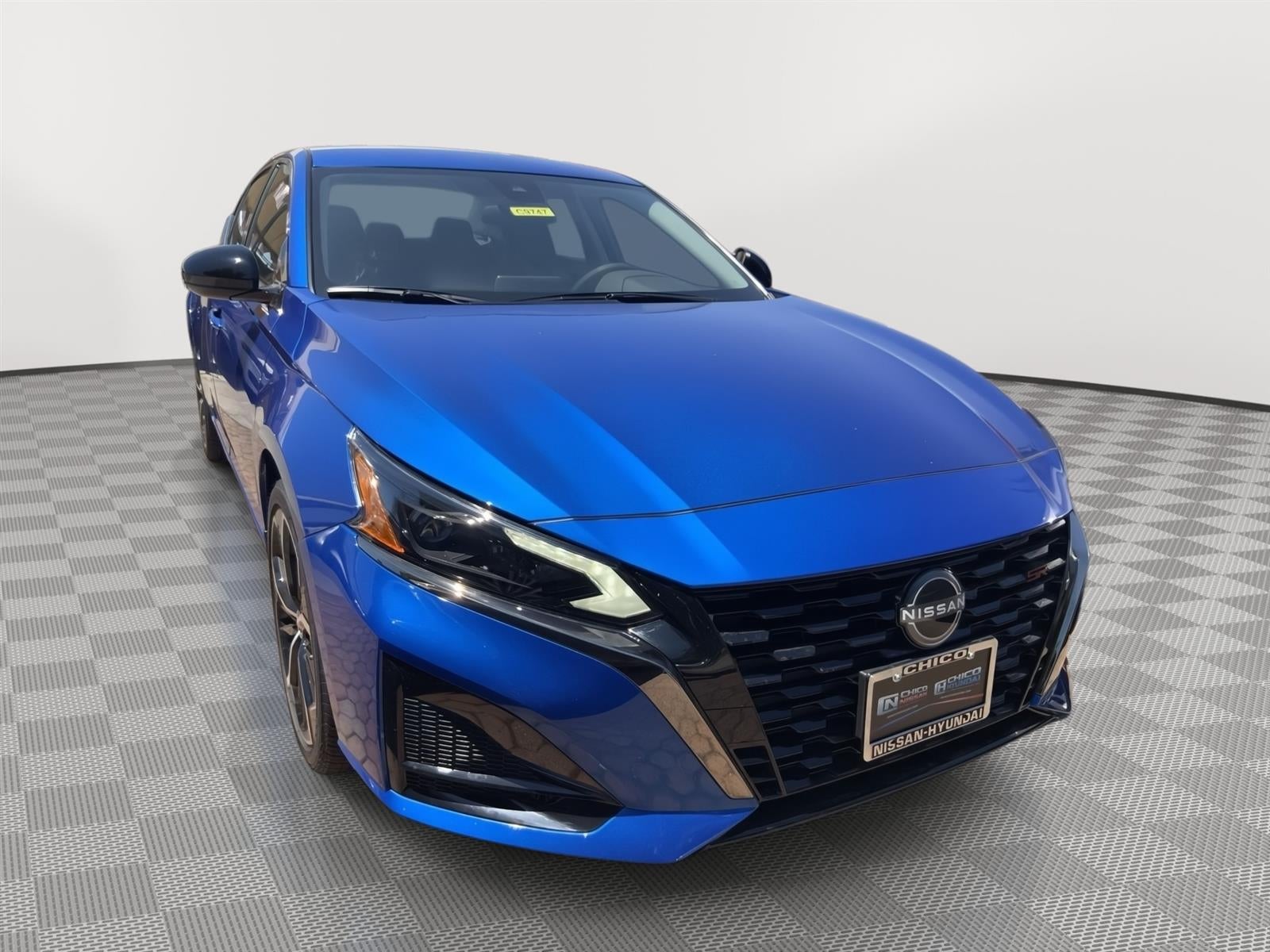 2025 Nissan Altima SR