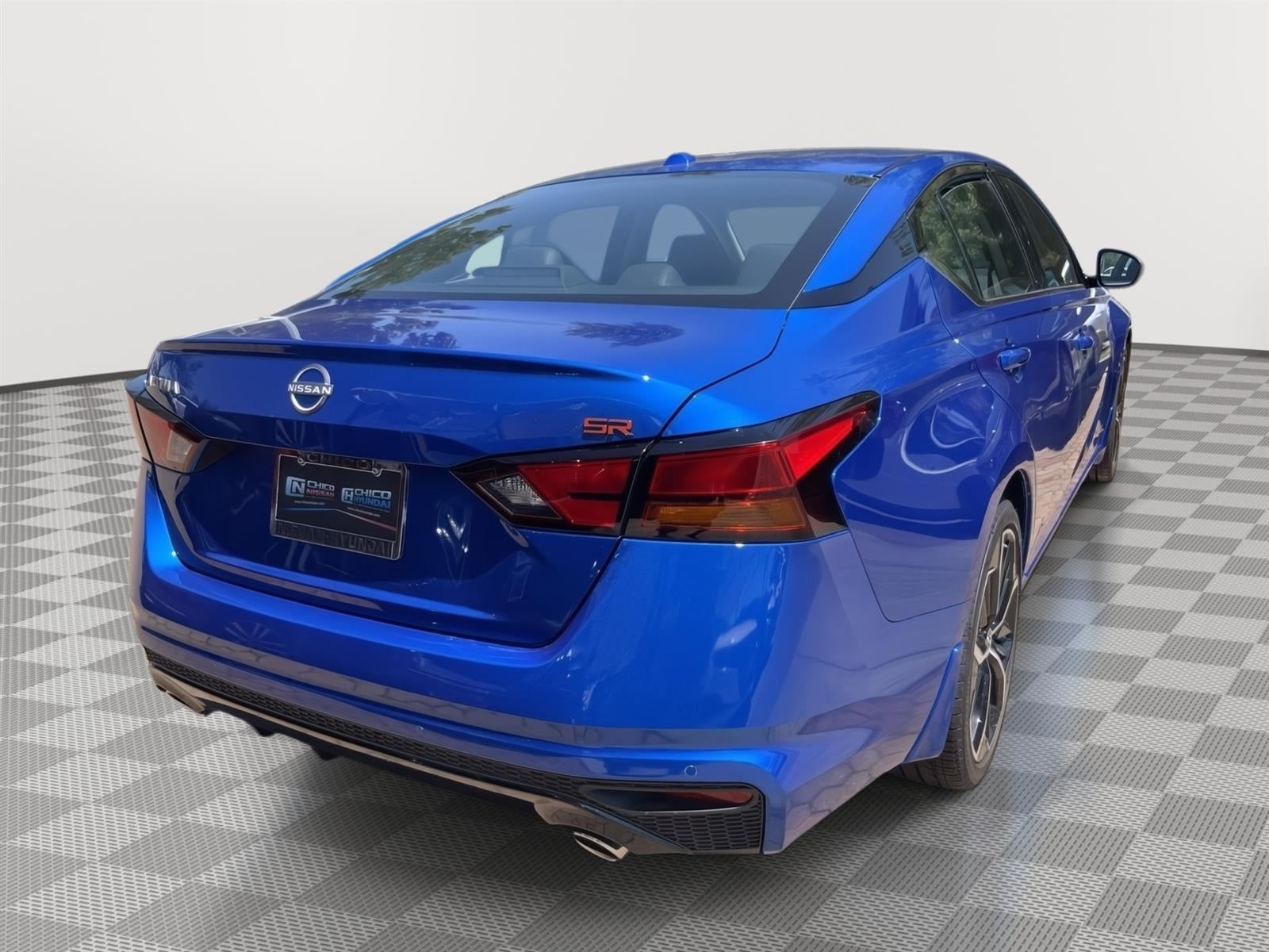 2025 Nissan Altima SR