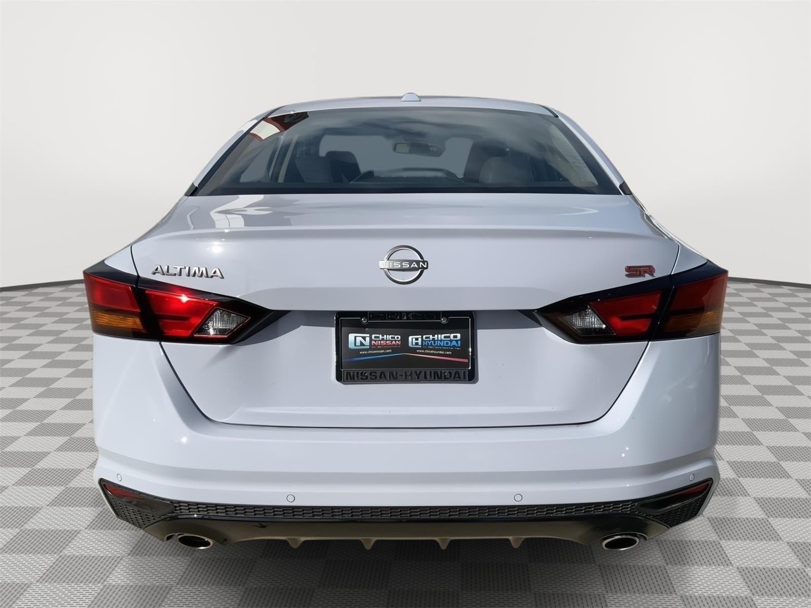 2025 Nissan Altima SR