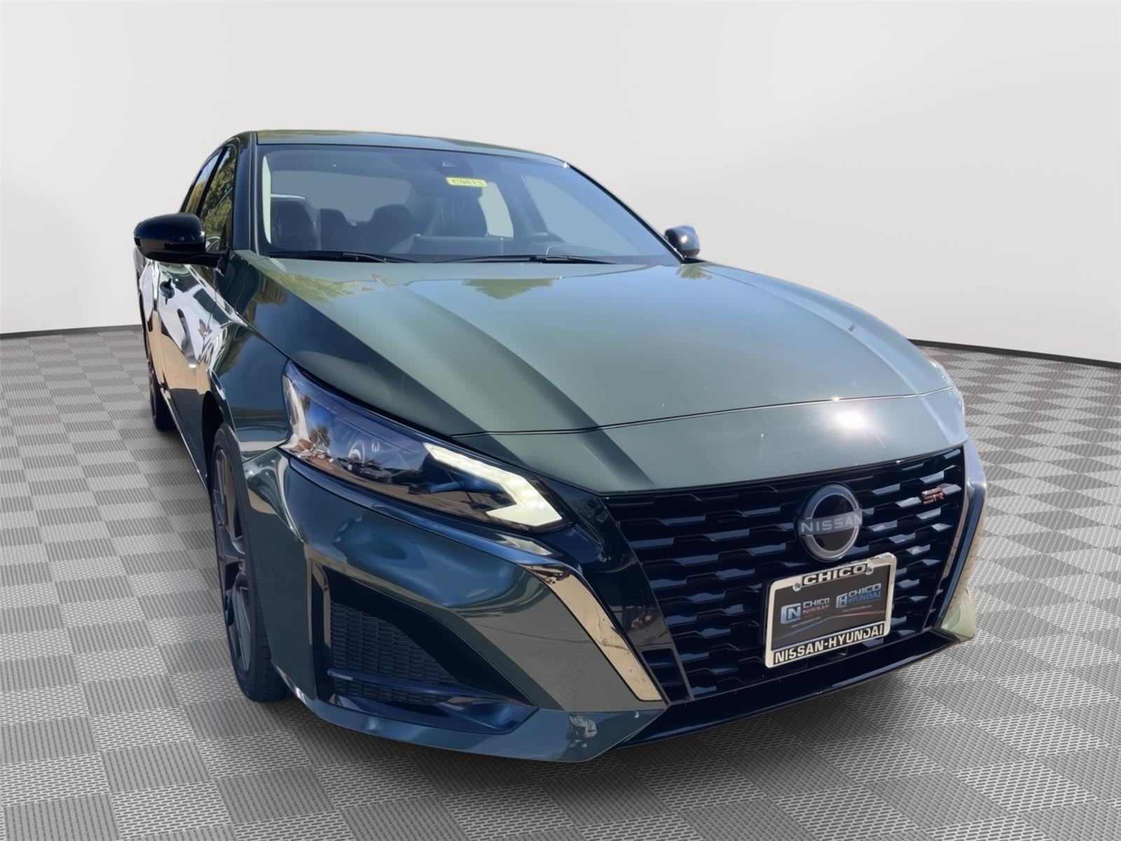 2025 Nissan Altima SR