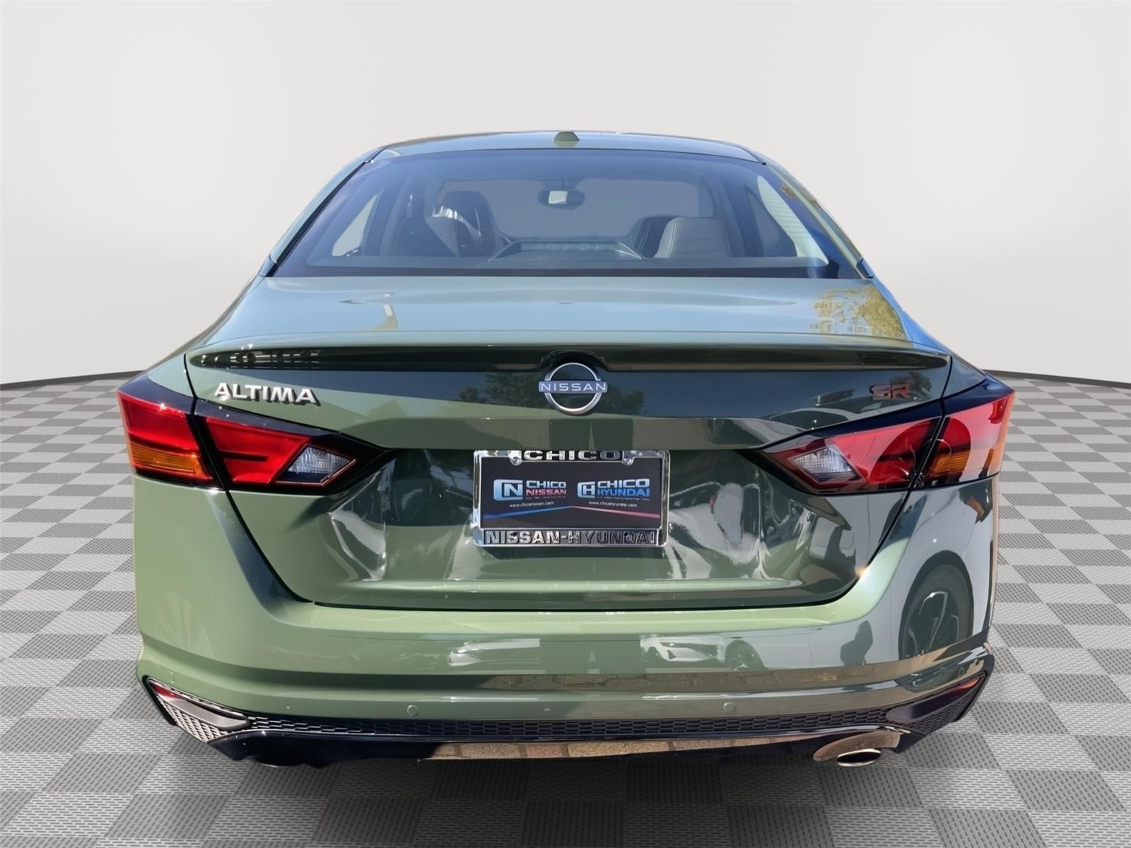 2025 Nissan Altima SR