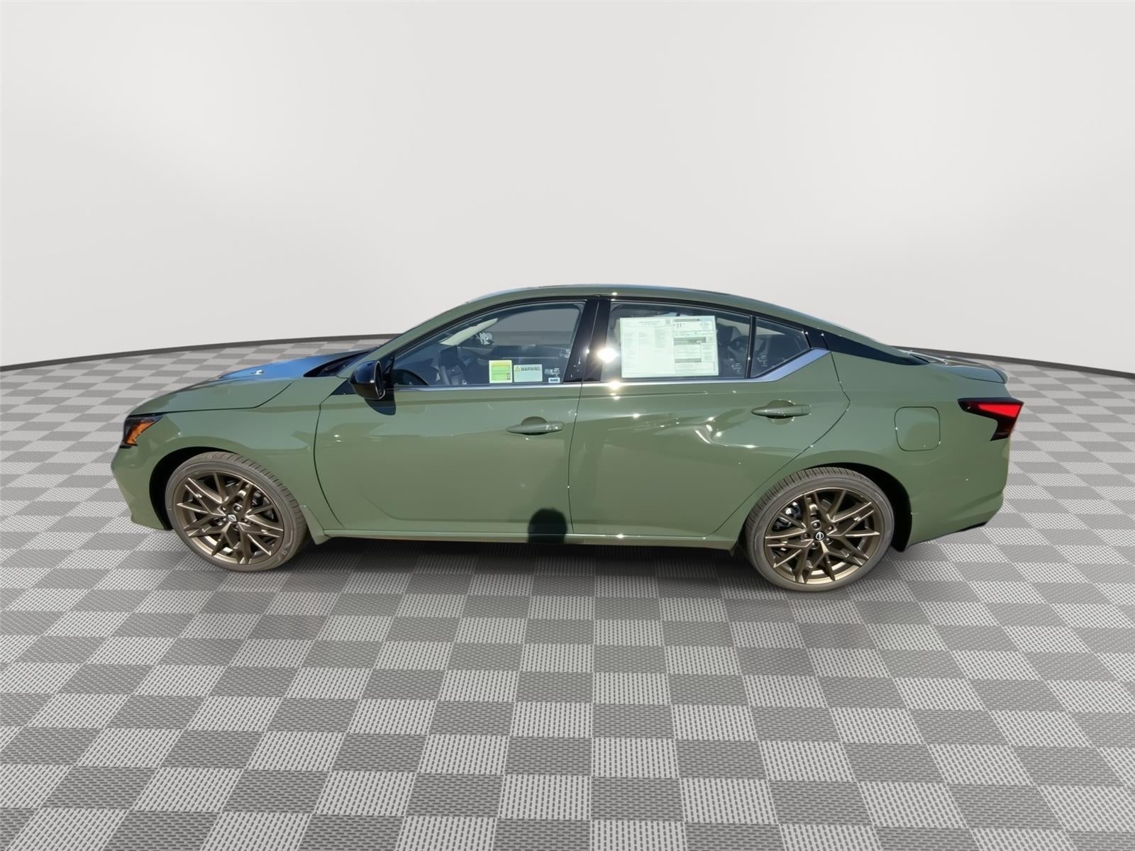 2025 Nissan Altima SR