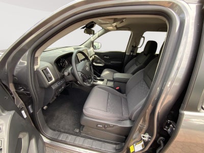 2025 Nissan Frontier Crew Cab SV