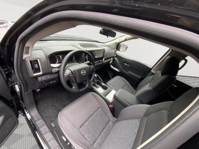 2025 Nissan Frontier Crew Cab SV