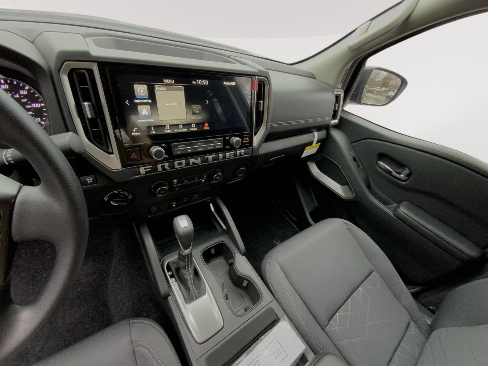 2025 Nissan Frontier Crew Cab SV