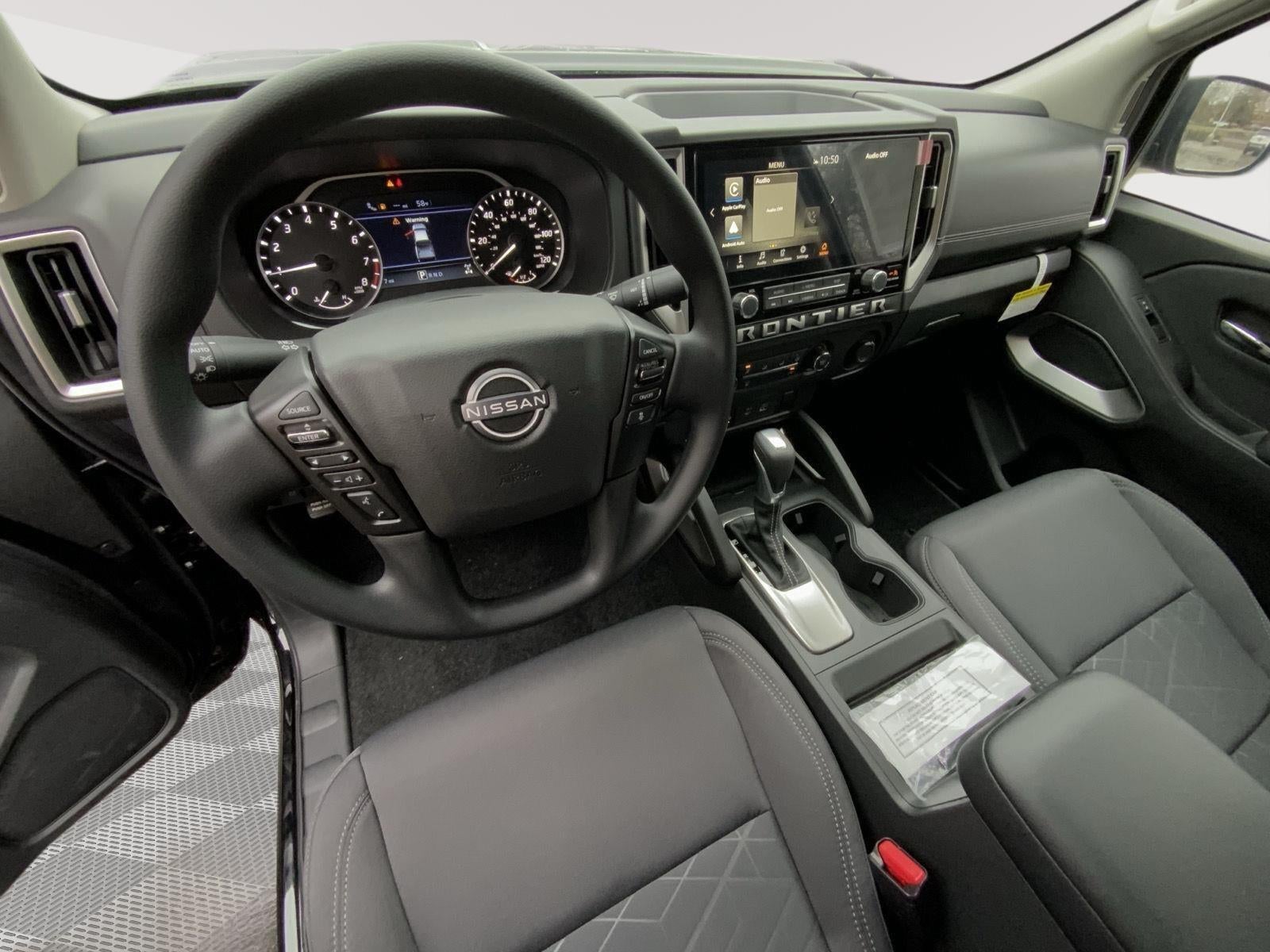 2025 Nissan Frontier Crew Cab SV