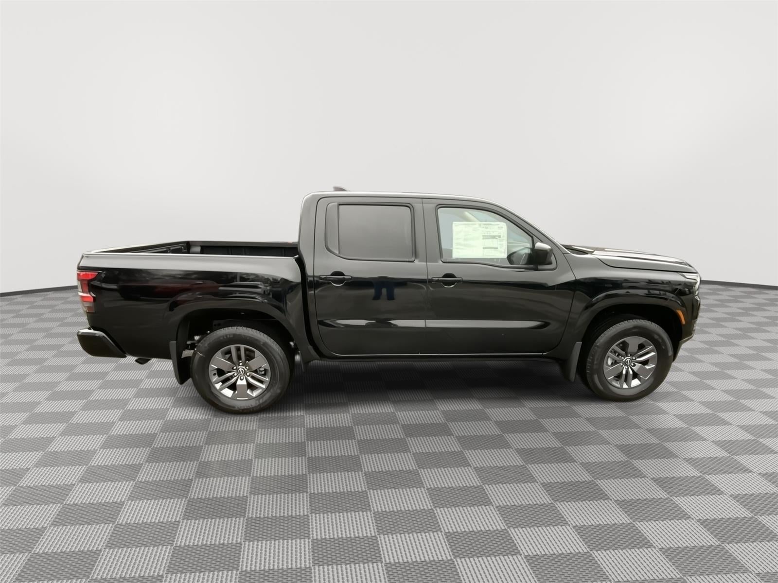 2025 Nissan Frontier Crew Cab SV