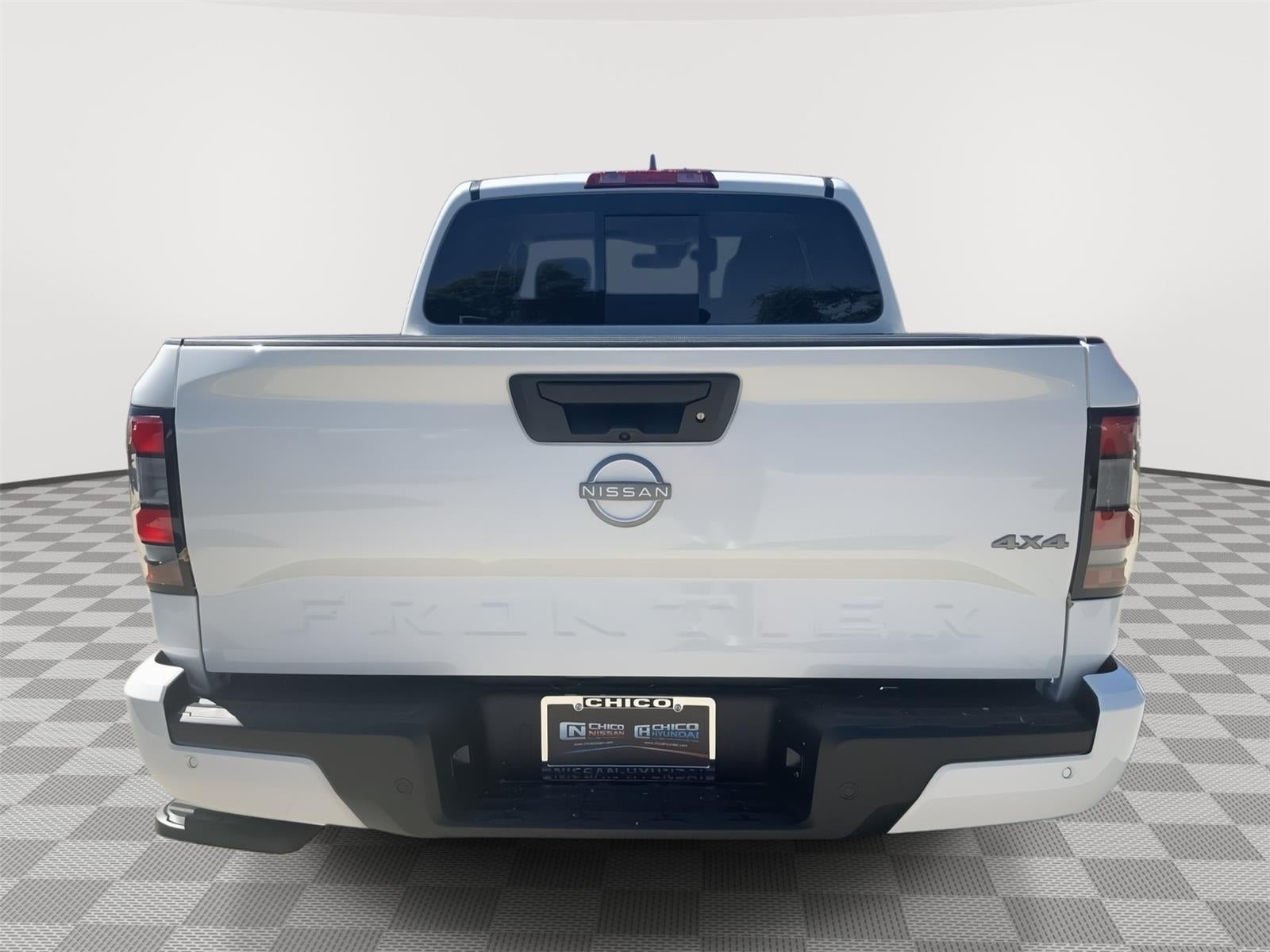 2025 Nissan Frontier Crew Cab SV