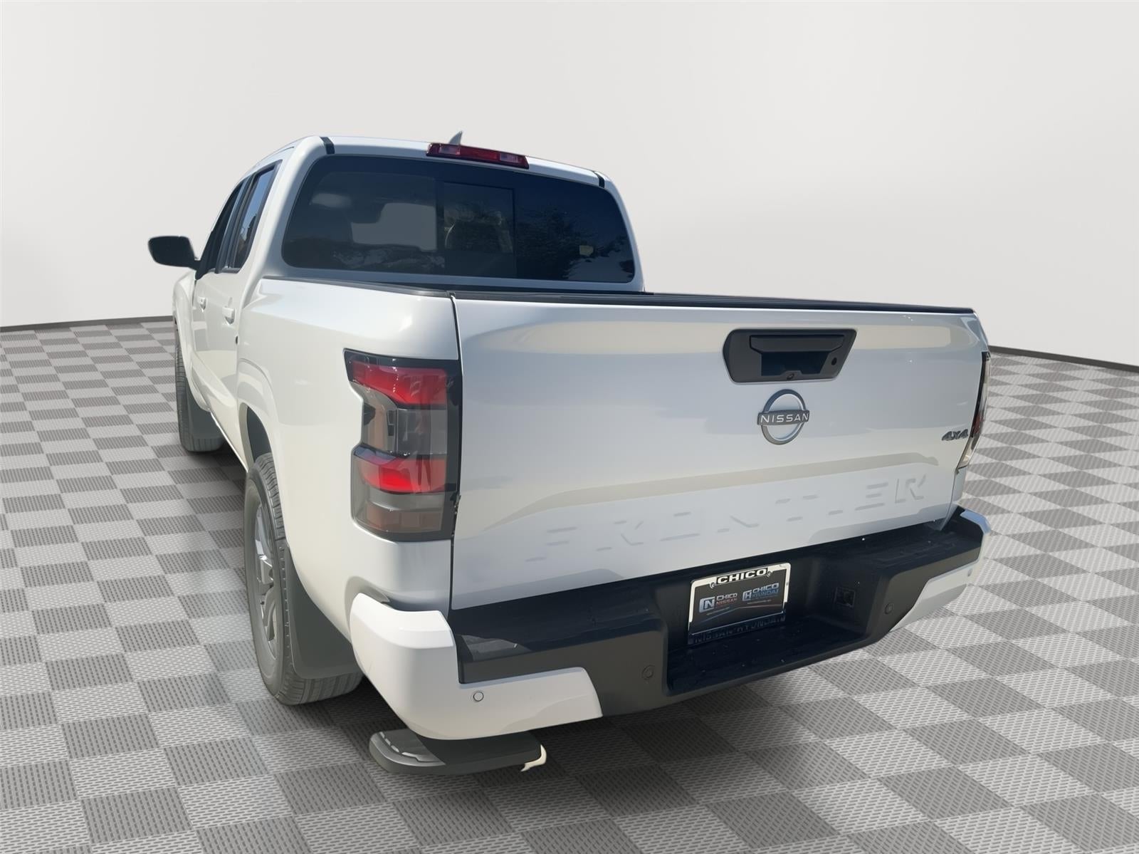 2025 Nissan Frontier Crew Cab SV