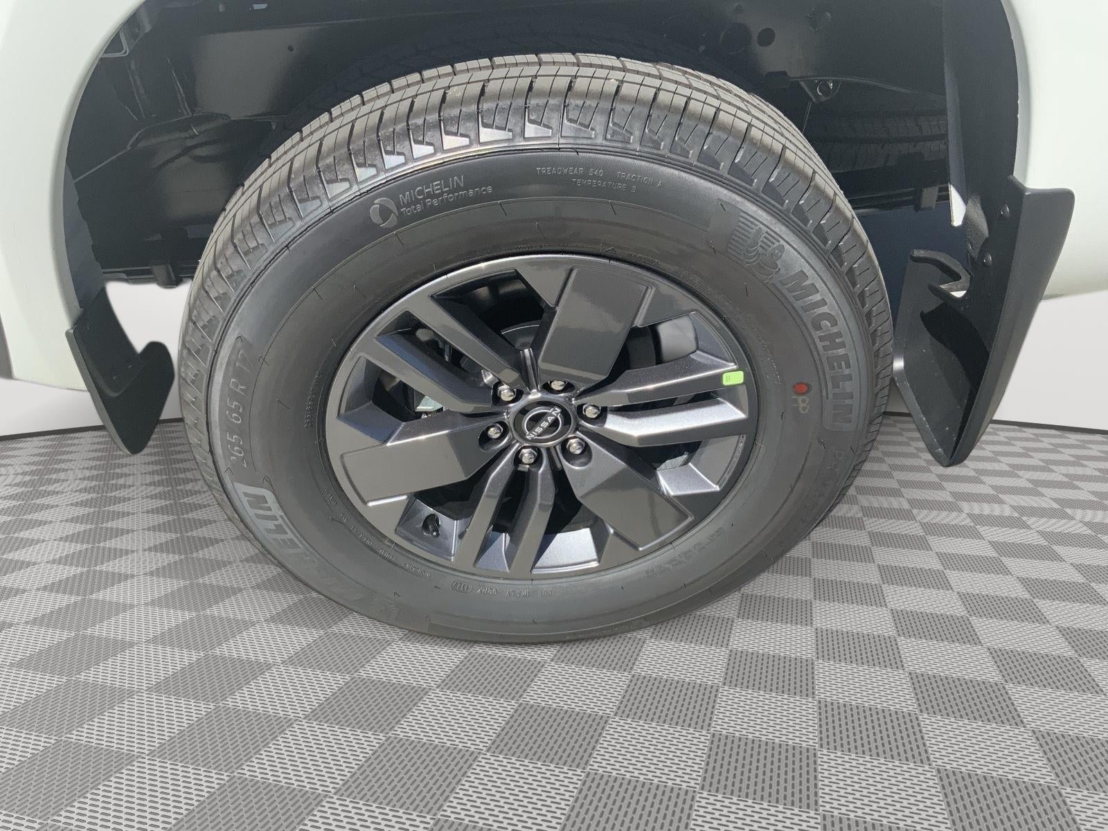 2025 Nissan Frontier Crew Cab SV