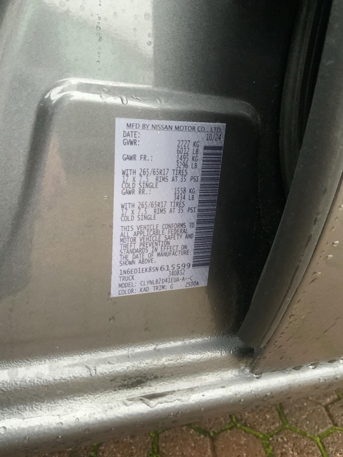 2025 Nissan Frontier SV