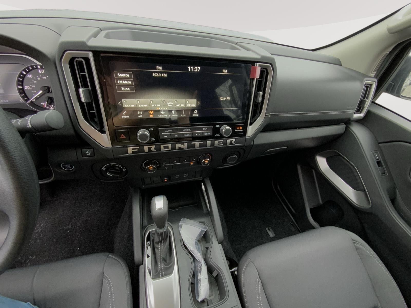 2025 Nissan Frontier Crew Cab SV