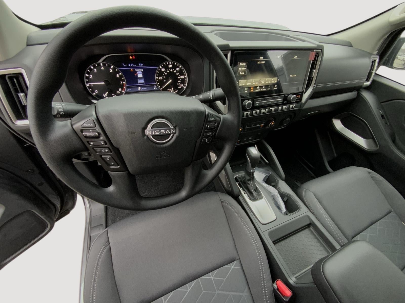 2025 Nissan Frontier Crew Cab SV
