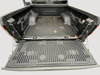 2025 Nissan Frontier Crew Cab SV