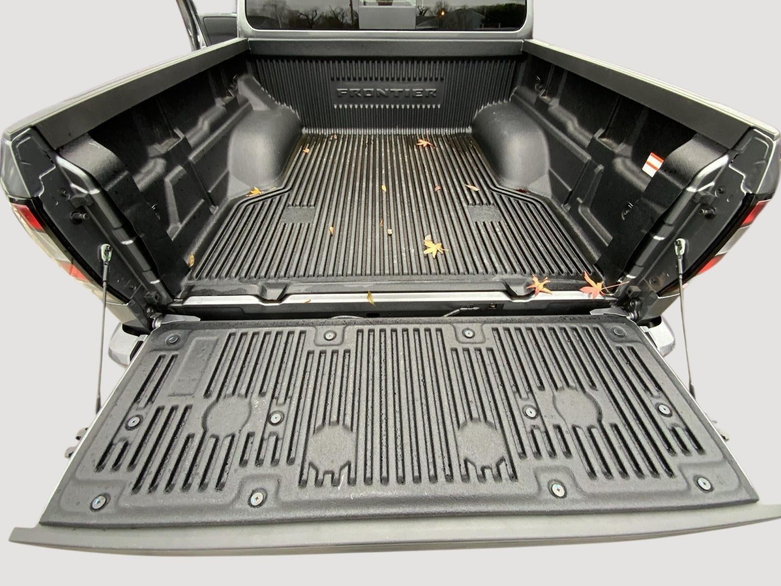 2025 Nissan Frontier Crew Cab SV