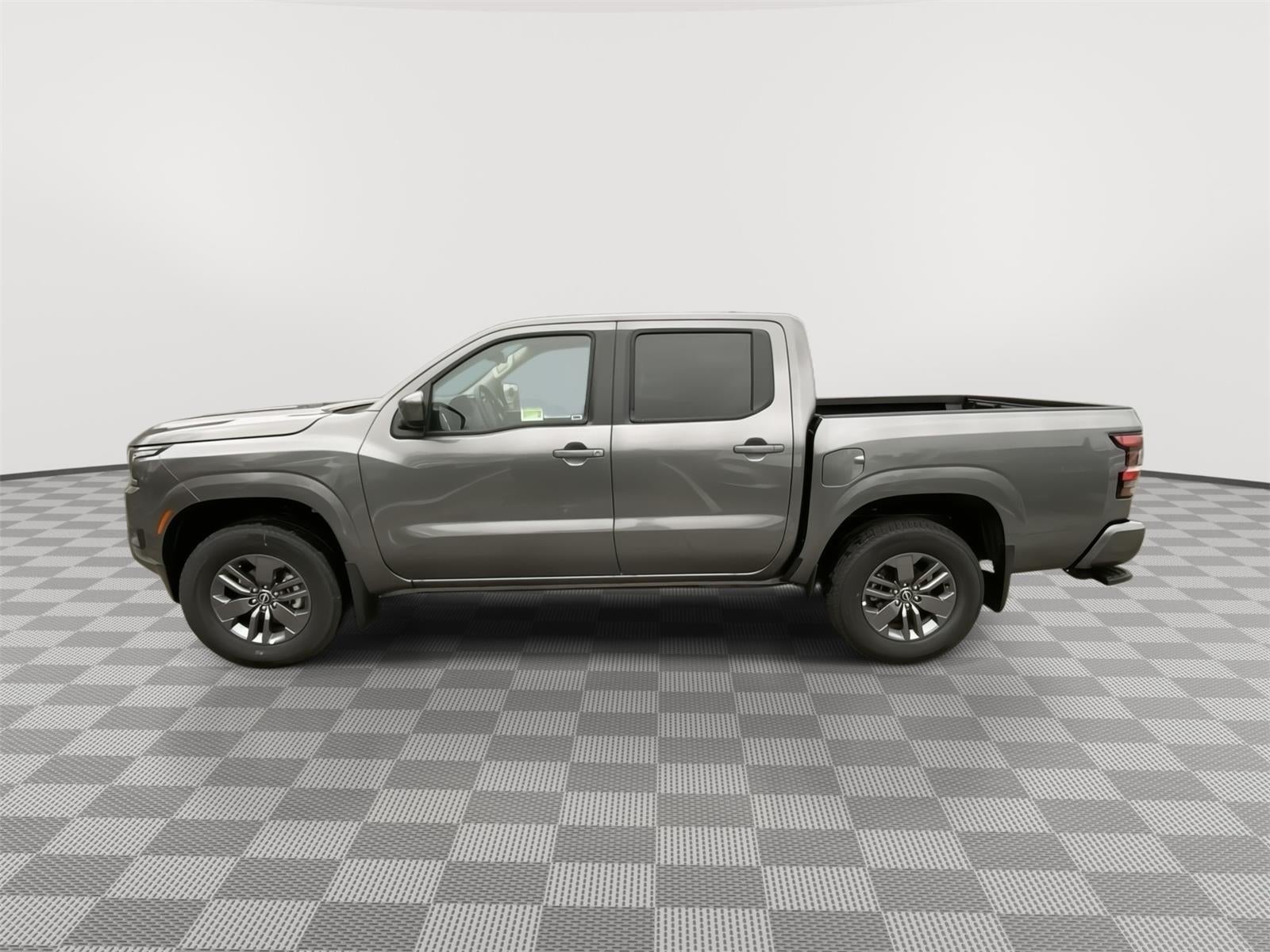 2025 Nissan Frontier Crew Cab SV