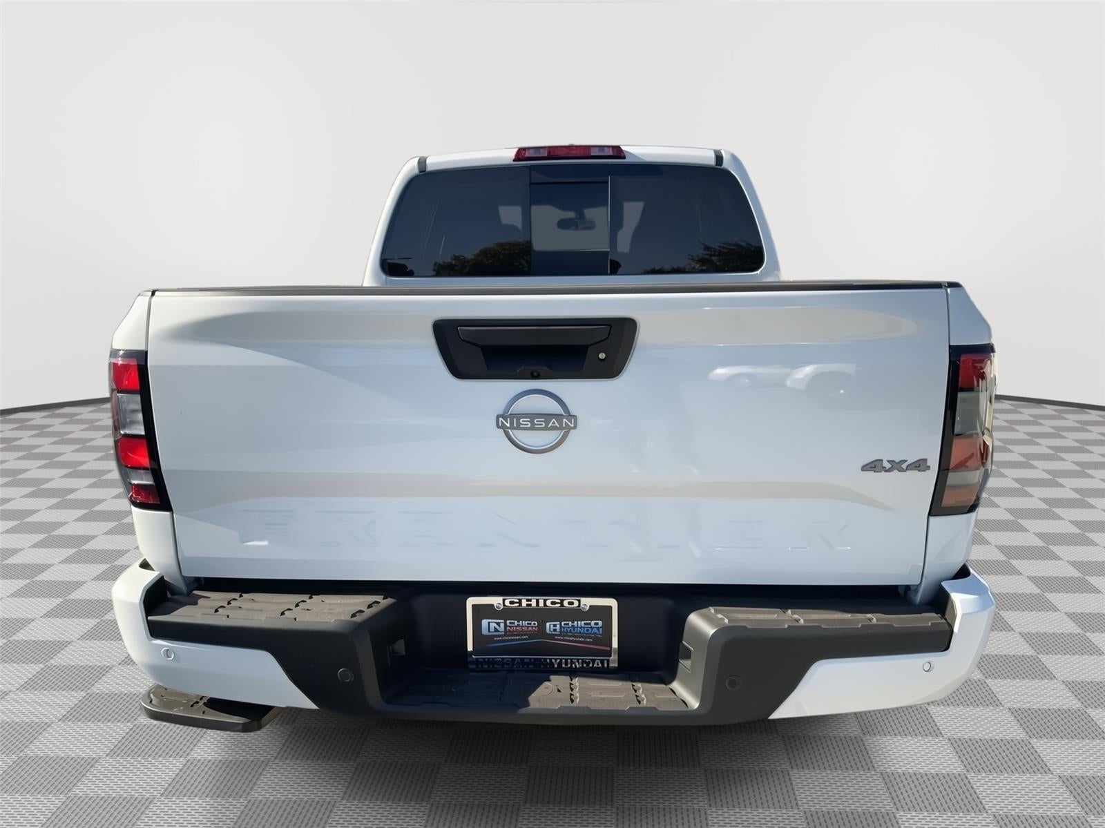 2025 Nissan Frontier Crew Cab SV