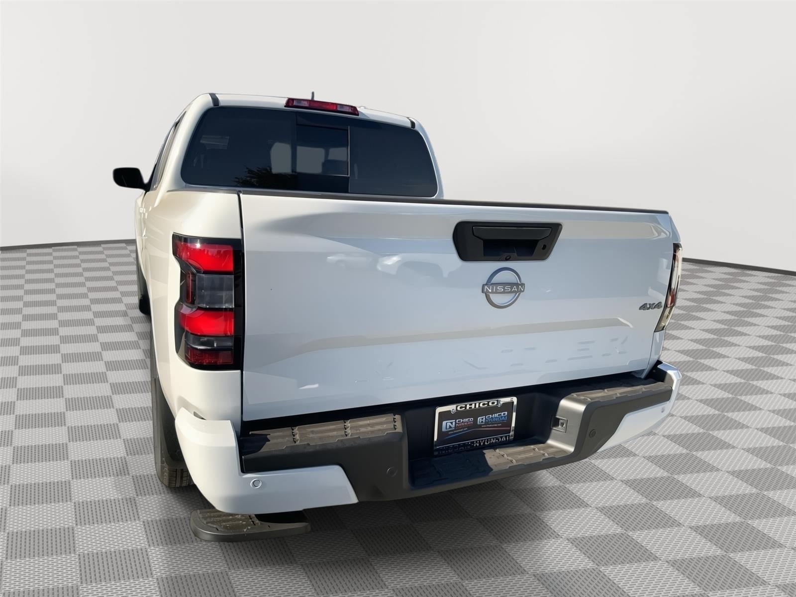 2025 Nissan Frontier Crew Cab SV