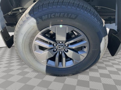 2025 Nissan Frontier Crew Cab SV