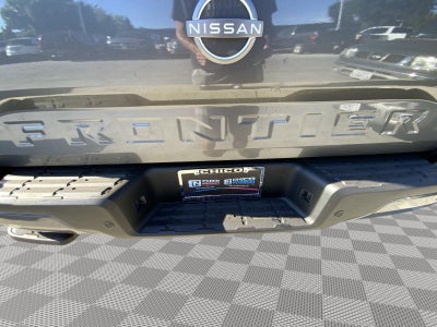 2025 Nissan Frontier Crew Cab SV