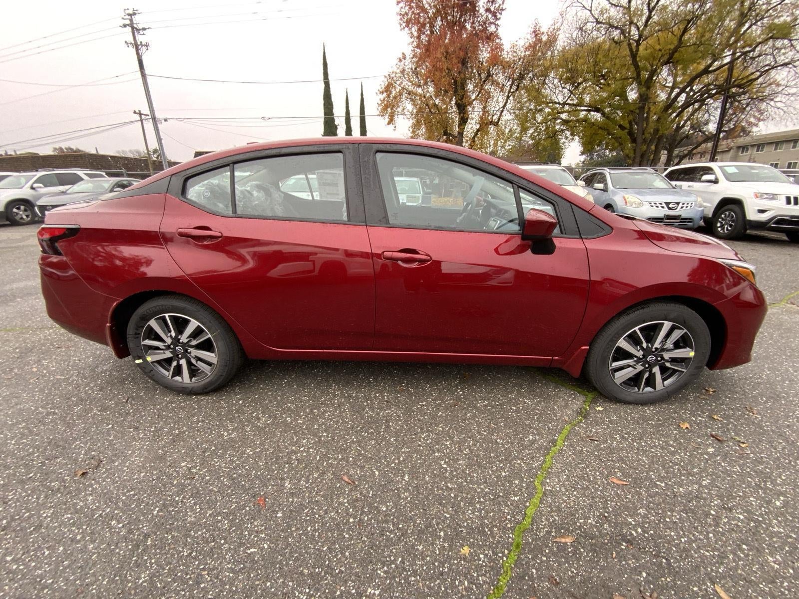 2025 Nissan Versa SV