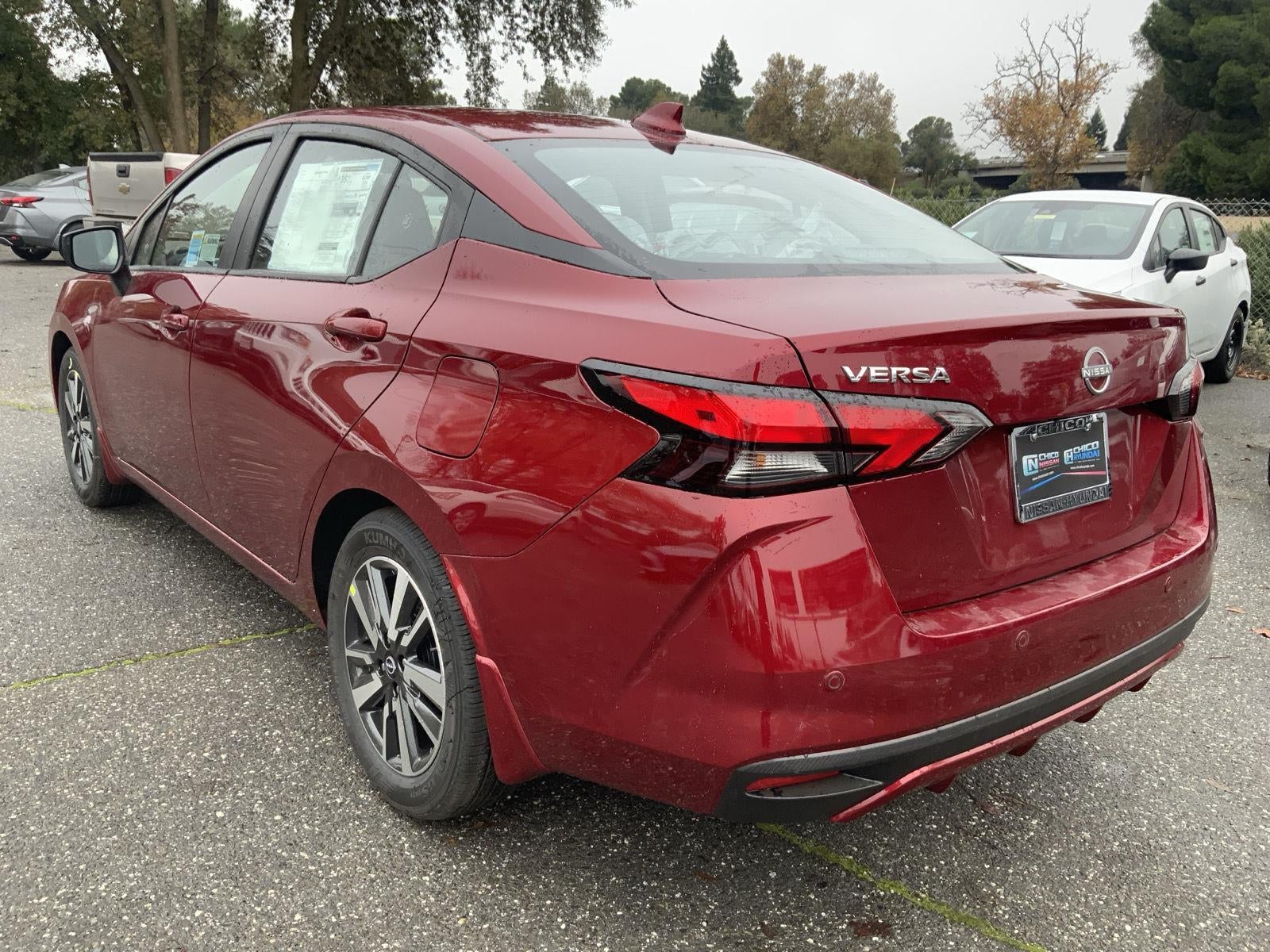 2025 Nissan Versa SV